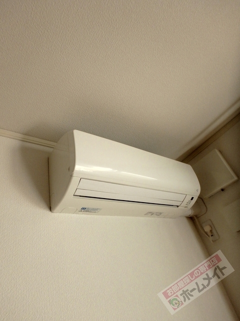 拡大写真:アリエント 1階102のエアコン付き♪