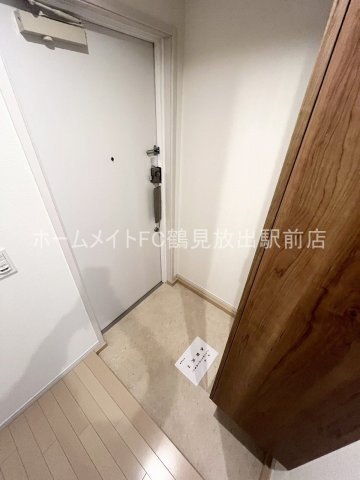 拡大写真:IB HAL 2階205の玄関