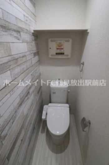 拡大写真:フジパレス城東諏訪サウスⅠ番館 2階202のトイレ