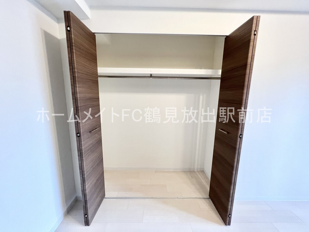 拡大写真:Luxe鶴見 7階704の収納