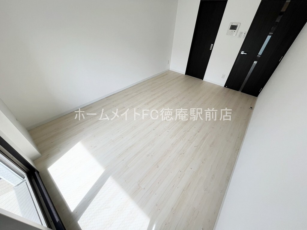 拡大写真:デイグラン鶴見 4階405の内装