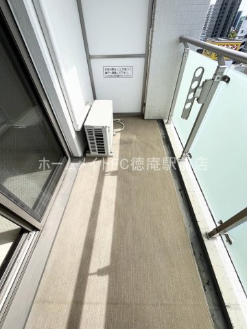 拡大写真:デイグラン鶴見 4階405のバルコニー