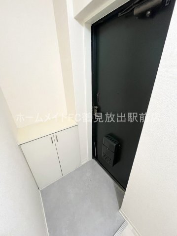 拡大写真:フラワーハイム鶴見 1階102の玄関