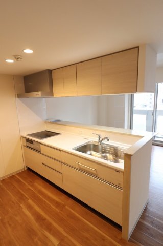 拡大写真:GRATIACOURT 4階402のキッチン