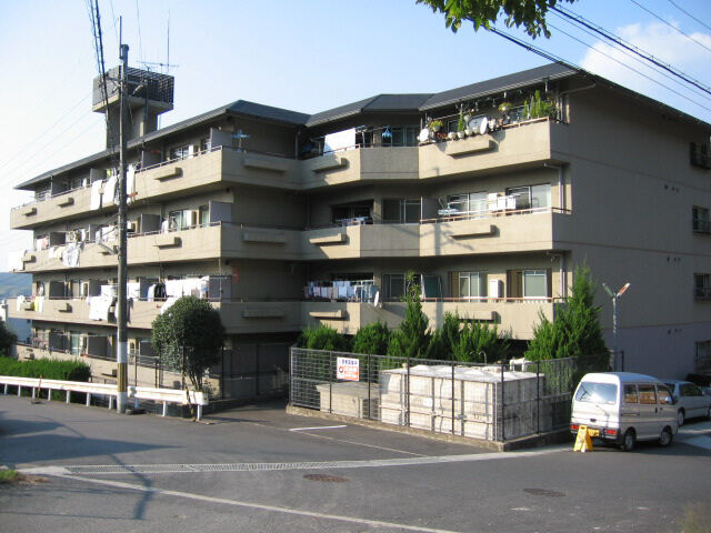 シャルム醍醐の外観