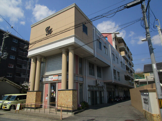 京都市山科区御陵別所町の外観