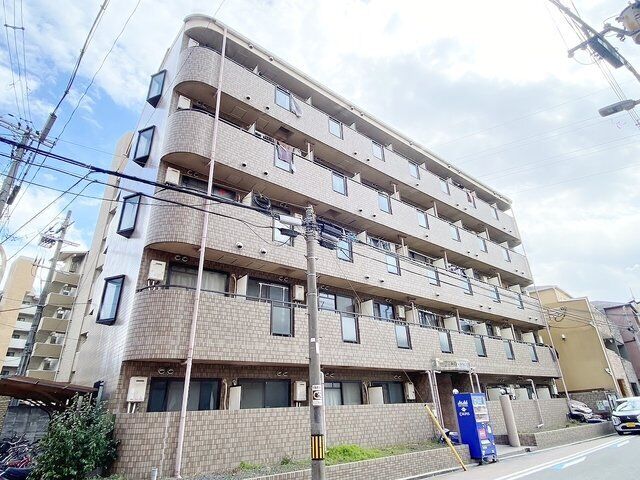 アドバンス豊新の外観