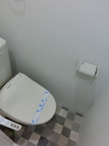 拡大写真:ルーチェ南森町 2階201のトイレ