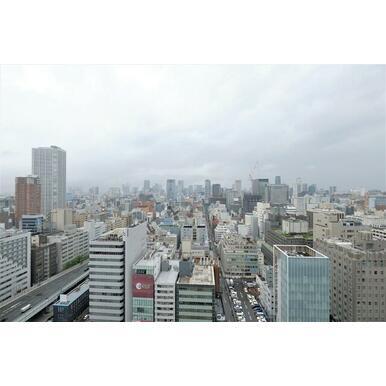 拡大写真:ローレルタワー心斎橋 24階2401の展望