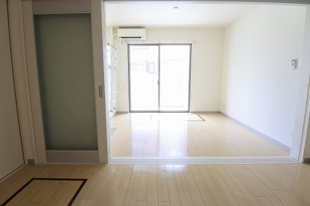 拡大写真:NORTH VILLAGE参番館 9階903の洋室