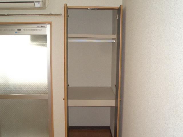 拡大写真:マンションJ・S 4階403の収納