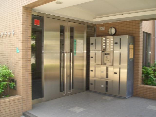 拡大写真:加島フラット 3階305のエントランス