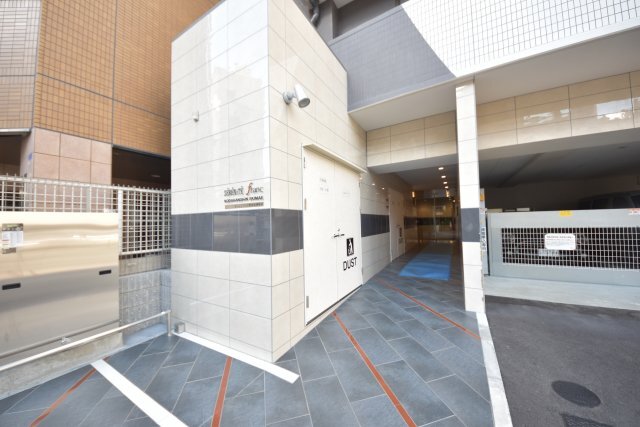 拡大写真:セレニテフラン野田阪神駅前 5階503のエントランス