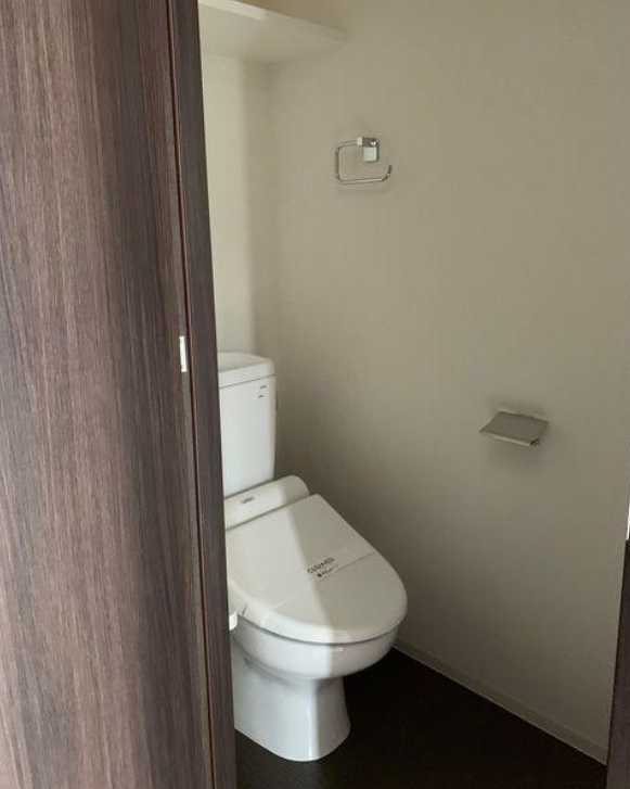 拡大写真:世田谷区太子堂2丁目 2階201のトイレ