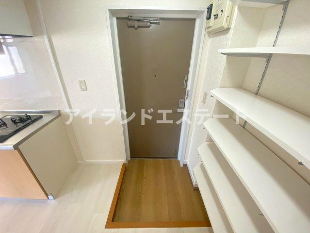 拡大写真:ミキハウス 3階301の玄関