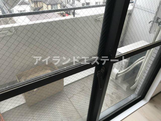 拡大写真:ヨネビル246 5階502のバルコニー