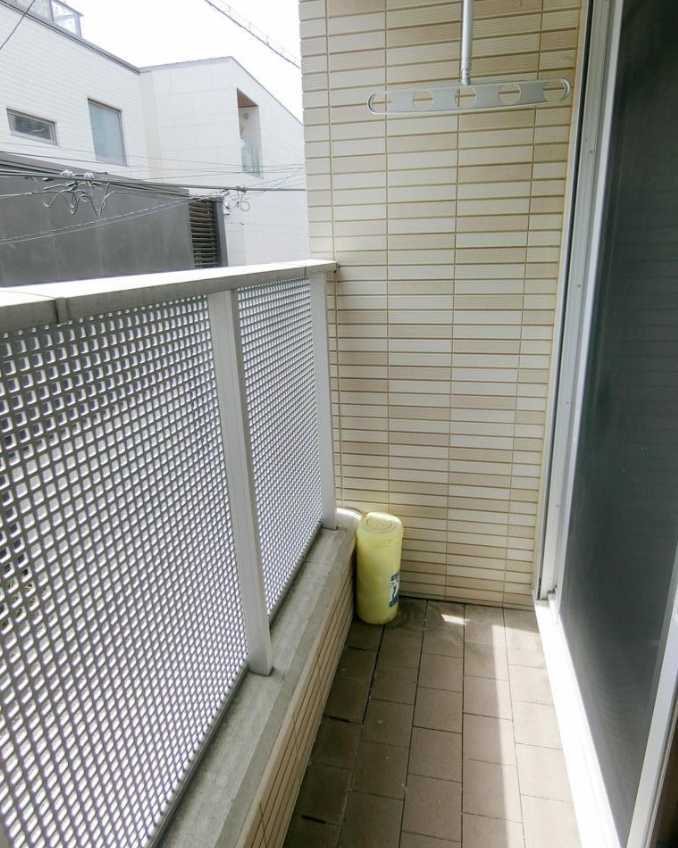 拡大写真:世田谷区駒沢5丁目 2階202のバルコニー