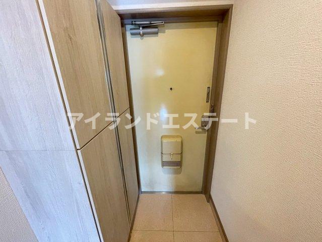 拡大写真:セタガヤフラット 3階302の玄関