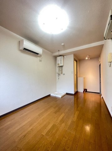 拡大写真:駒場東大前 山形屋ビル 3階303の内装