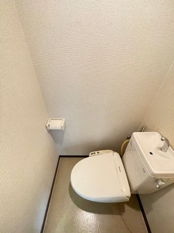 拡大写真:駒場東大前 山形屋ビル 3階303のトイレ