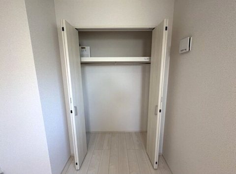 拡大写真:リヴェール元中野 2階201の収納