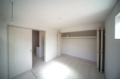 拡大写真:リヴェール神郷 1階103のベッドルーム