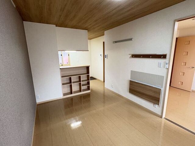 拡大写真:ピースアモール A 1階102の内観