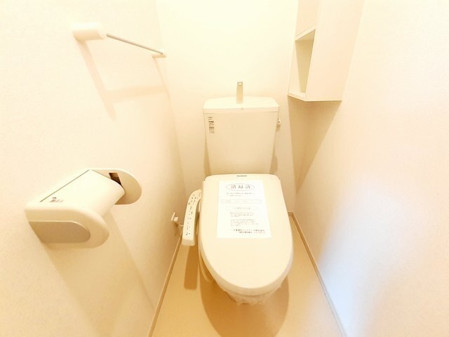 拡大写真:コンフォート・KⅡ 2階202の内観