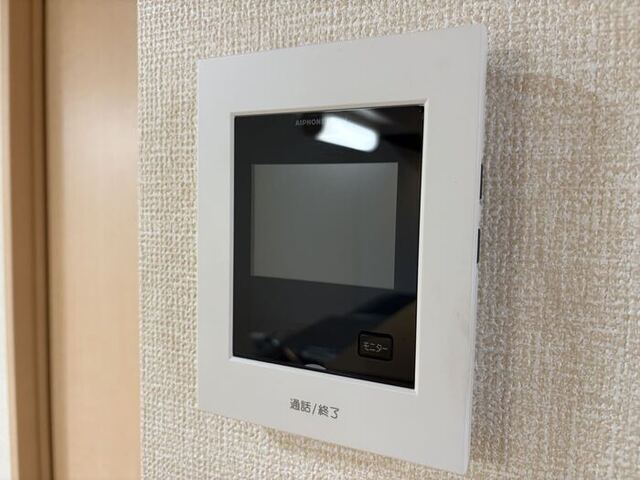 拡大写真:ピースアモール A 1階102の内観