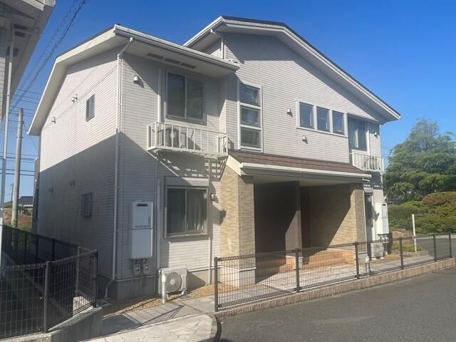 写真：フローラ大小路Ｂの外観