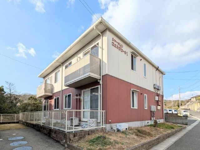 拡大写真：シャーメゾンヴェルジュール　Ⅰ棟 1階102の建物外観
