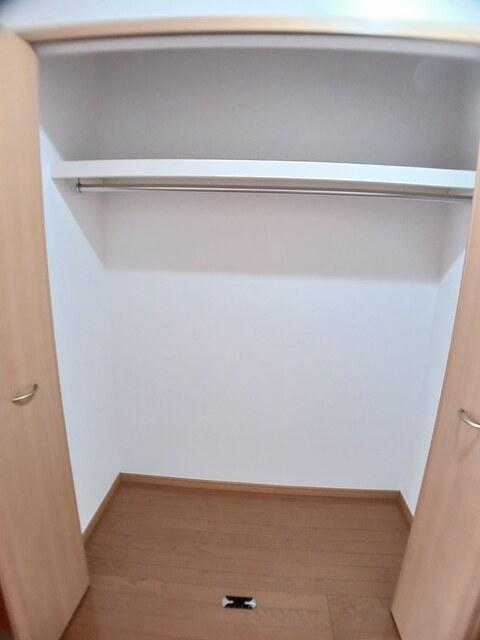 拡大写真：ラブリーウィング 1階102の内観