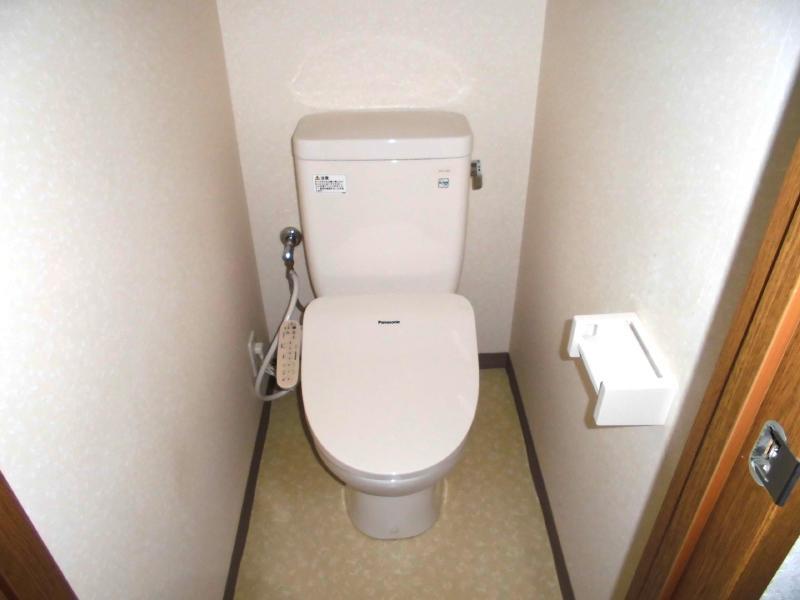 拡大写真：ネオスＫＩＷＡ 2階203の温水洗浄便座