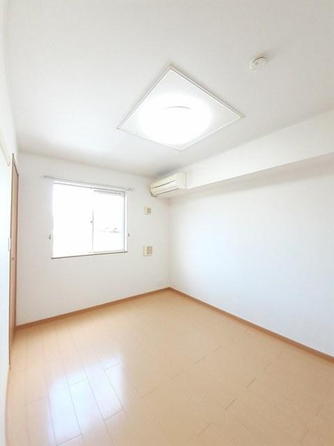 拡大写真：セレノ吉田 1階103の内観