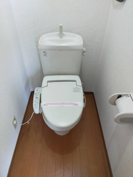 拡大写真：ファミール東琴芝 2階202の温水洗浄暖房便座