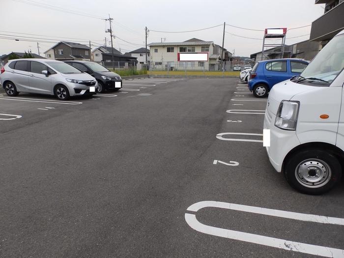 拡大写真：カーサクレアール 1階103の駐車場