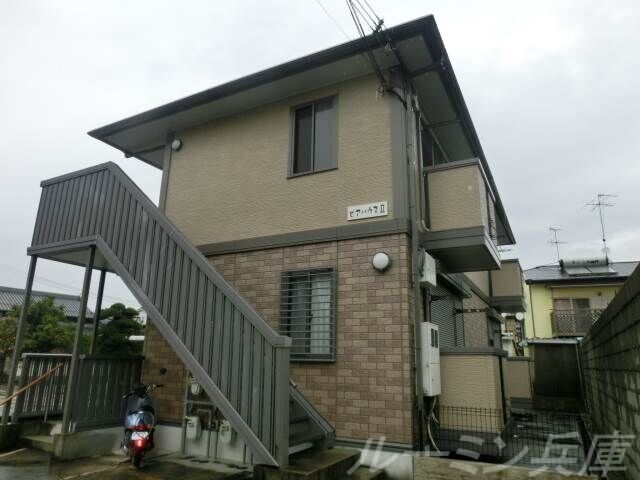 拡大写真:ビアハウス2 2階202の建物外観