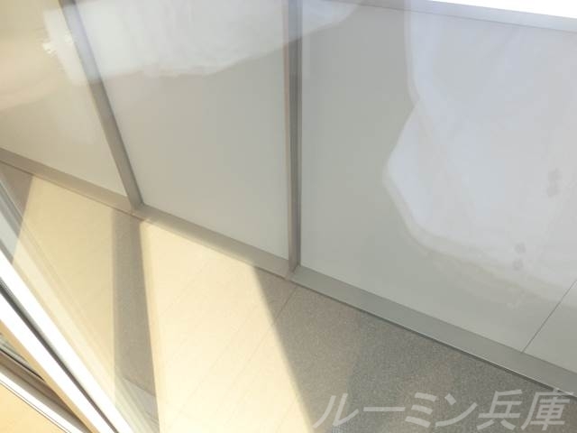 拡大写真:ソフィアルミエール2 1階101のバルコニー