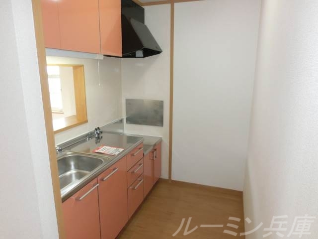 拡大写真:カモミール3 A棟 2階201のキッチン