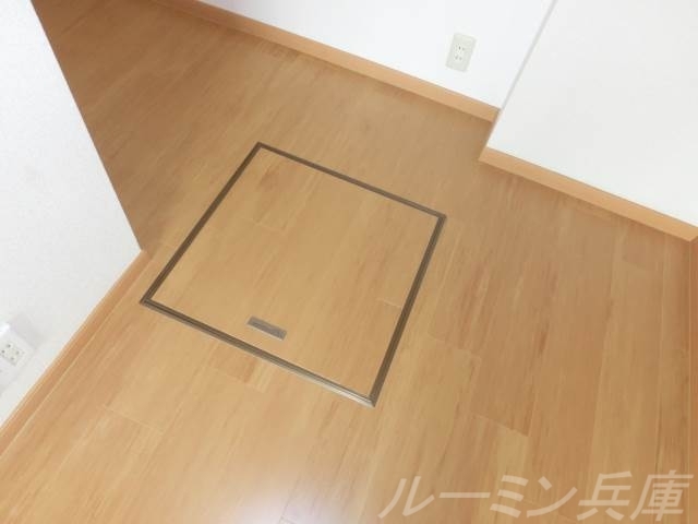 拡大写真:カモミール3 A棟 2階201の収納