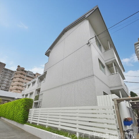 ラウレア姪浜の外観