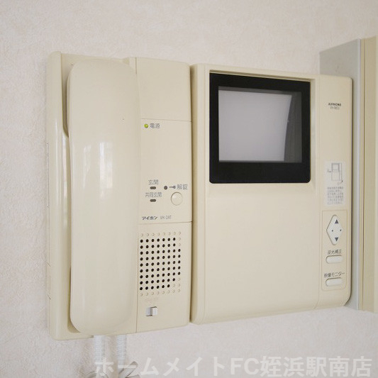 拡大写真:ドルフ姪浜 3階301の★TVモニターホンで来客確認できて安心♪★参考写真
