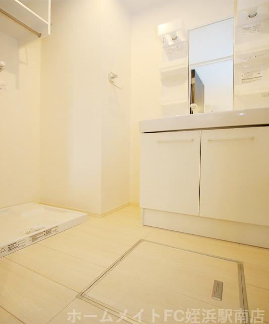 拡大写真:D-room今宿1丁目 1階102の★洗面脱衣所もしっかりと♪★参考写真