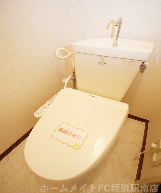拡大写真:Wプロスパー潤 2階201の★温水洗浄便座付きです♪★参考写真