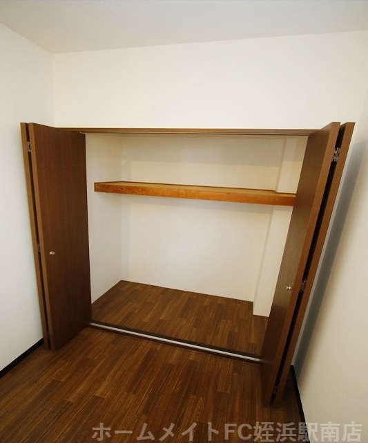 拡大写真:フォブール周船寺 2階202の★各部屋に収納アリ!★参考写真