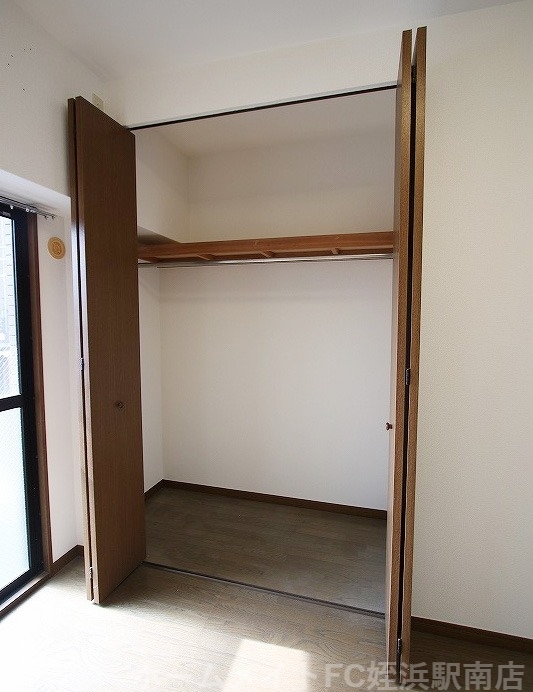 拡大写真:石橋ビル 3階302の★各お部屋に収納!★