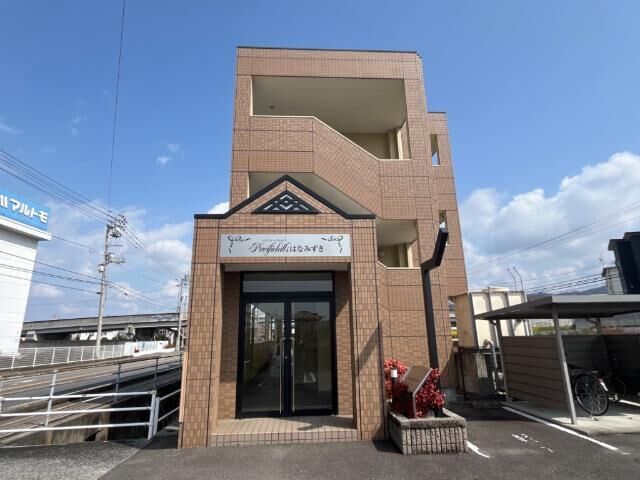拡大写真:伊予市米湊 3階302の外観写真(昼)