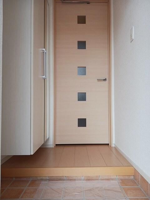 拡大写真:パークハイム椿 I 1階102の内観