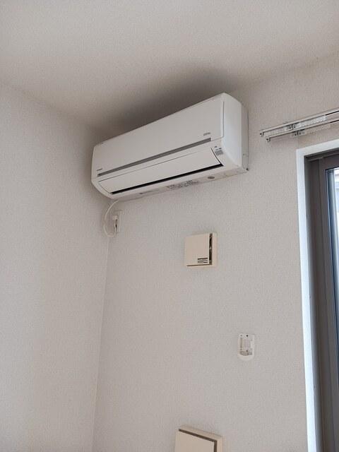 拡大写真:パークハイム椿 I 1階102の内観