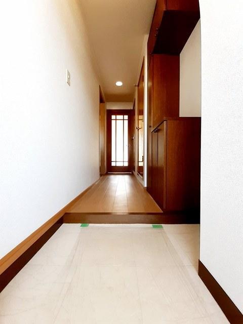 拡大写真:シャルマン牛渕B 2階203の内観